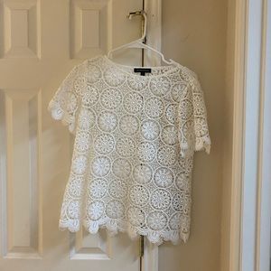 Banana republic medallion lace tee